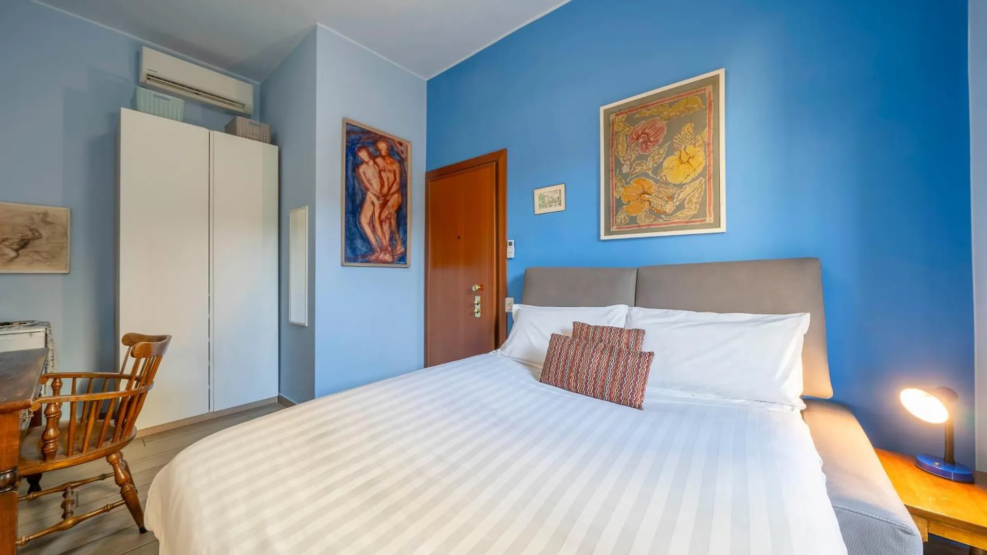 Private Room Duomo Autentica Home Sharing Milan Guest house